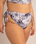 biquini-calcinha-hot-pant-plus-size-estampado-toile-de-jouy-com-amarracao-protecao-uv50--alem-dos-mares-noronha-manu-gavassi-off-white-1014664-Off_White_2