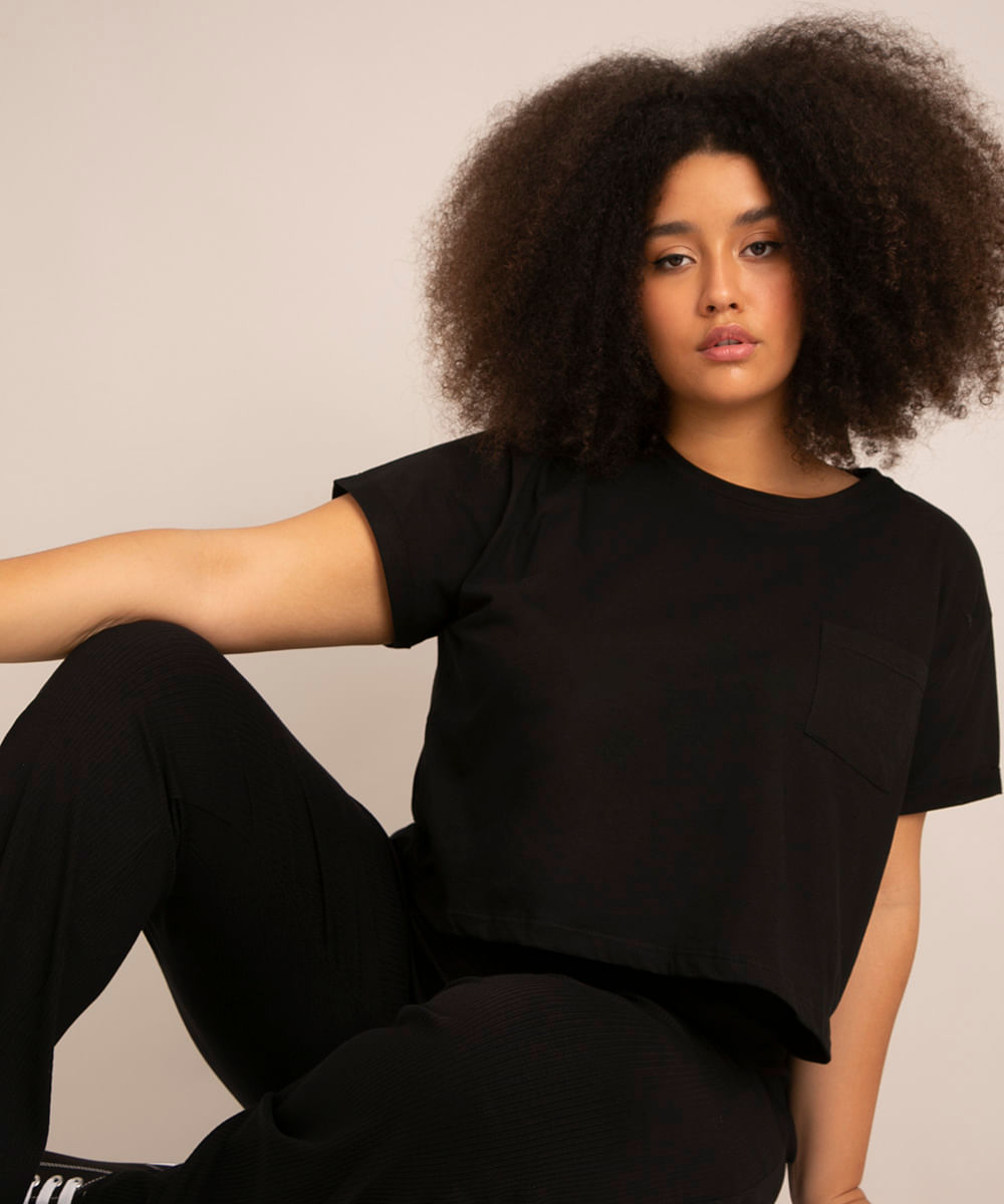 camiseta cropped básica de algodão plus size manga curta decote redondo preta é boa?