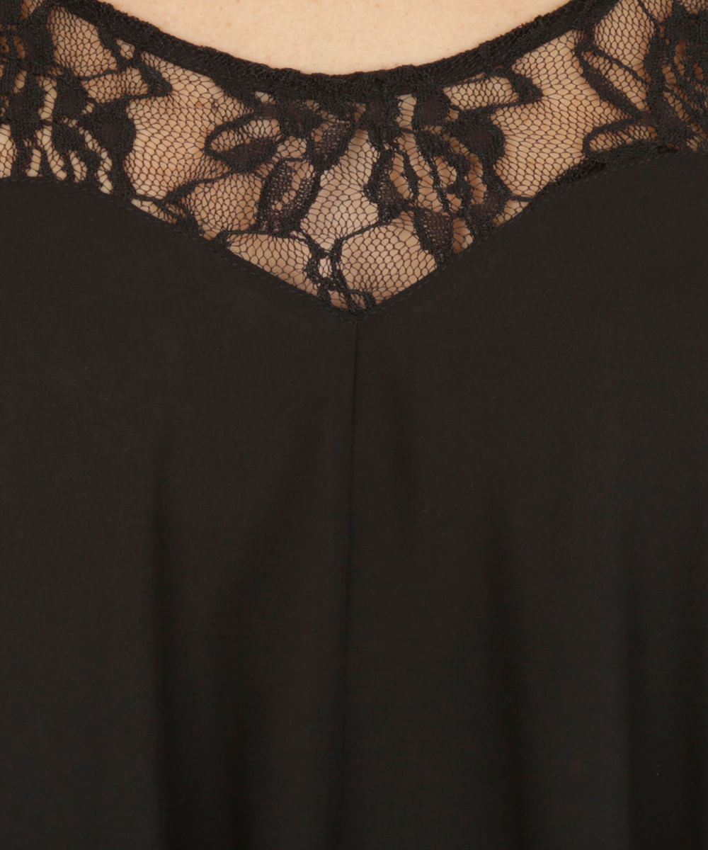 Vestido com Renda Preto