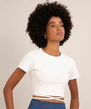 blusa cropped canelada com amarração manga curta decote redondo off white