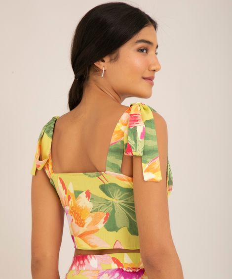 regata cropped corset de viscose estampada floral alças largas com amarração decote coração verde