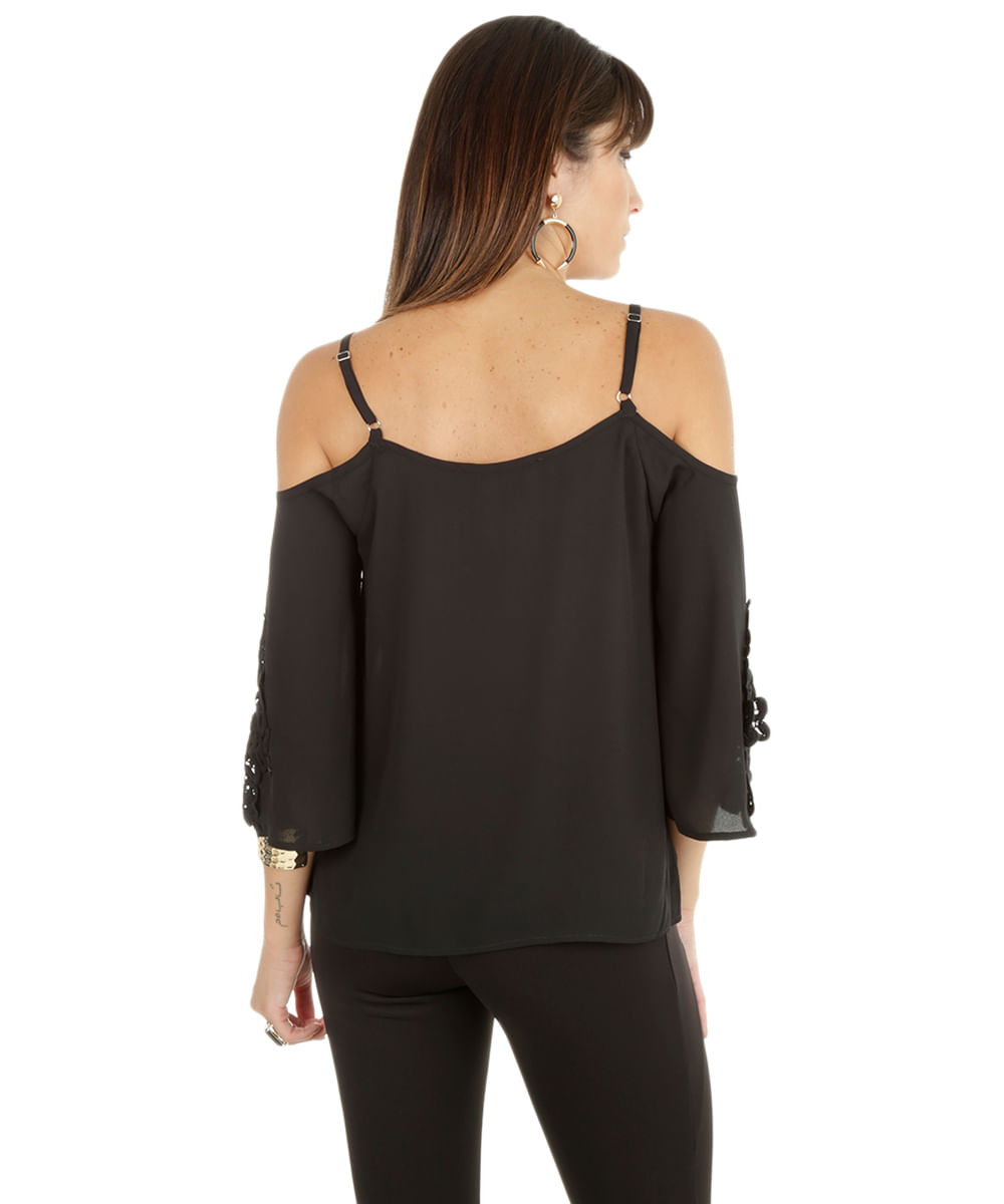 Blusa Open Shoulder com Renda Preta