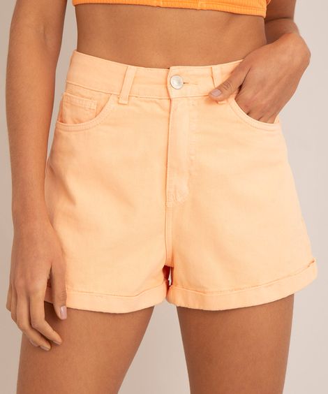short de sarja mom cintura super alta barra dobrada laranja claro