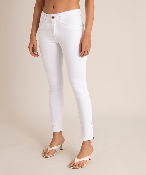 Calça de Sarja Feminina Super Skinny com Zíper na Barra