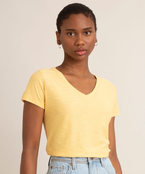 camiseta flamê básica decote v amarelo pastel
