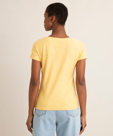 camiseta flamê básica decote v amarelo pastel