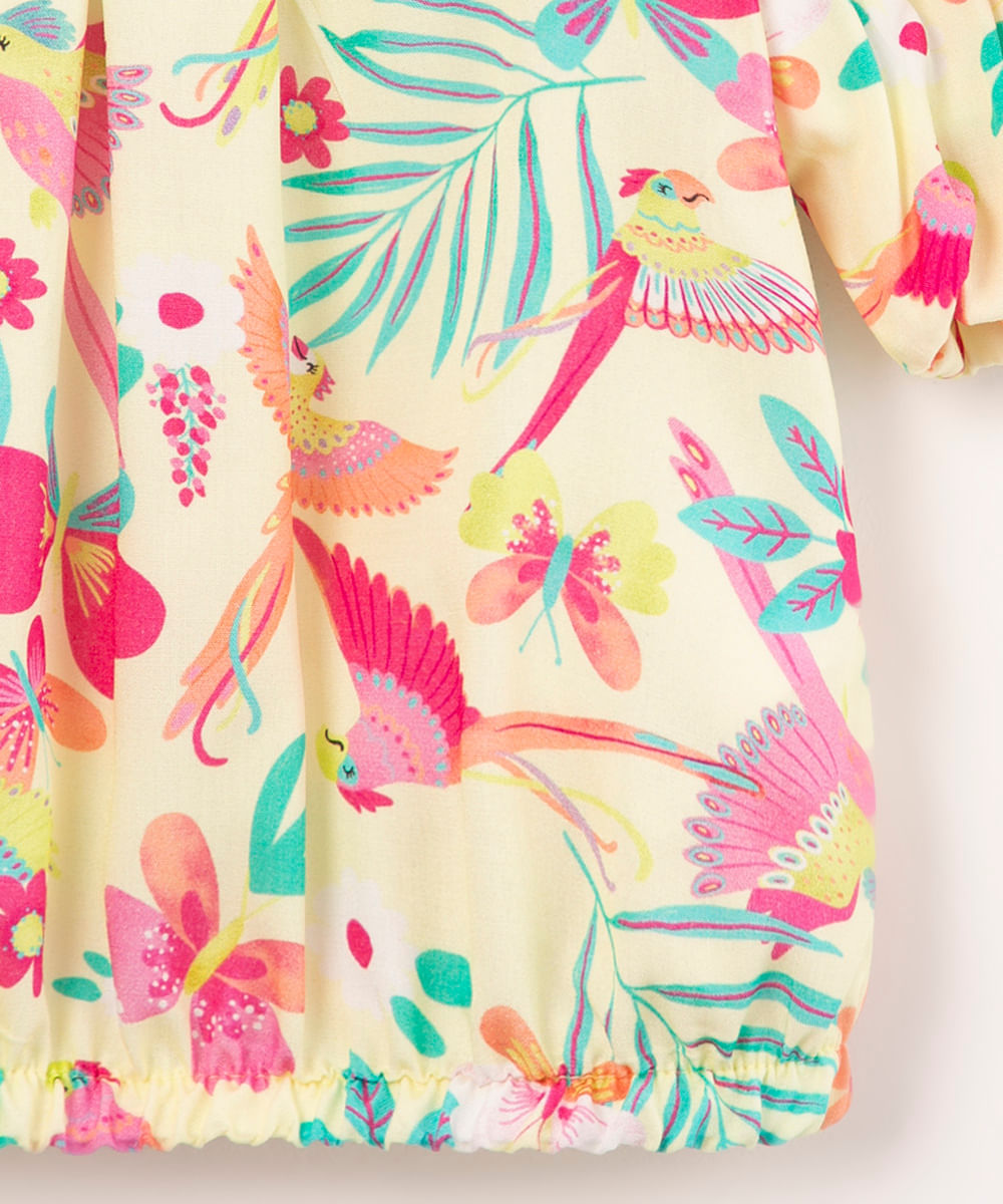 blusa infantil estampado pássaros coloridos amarelo