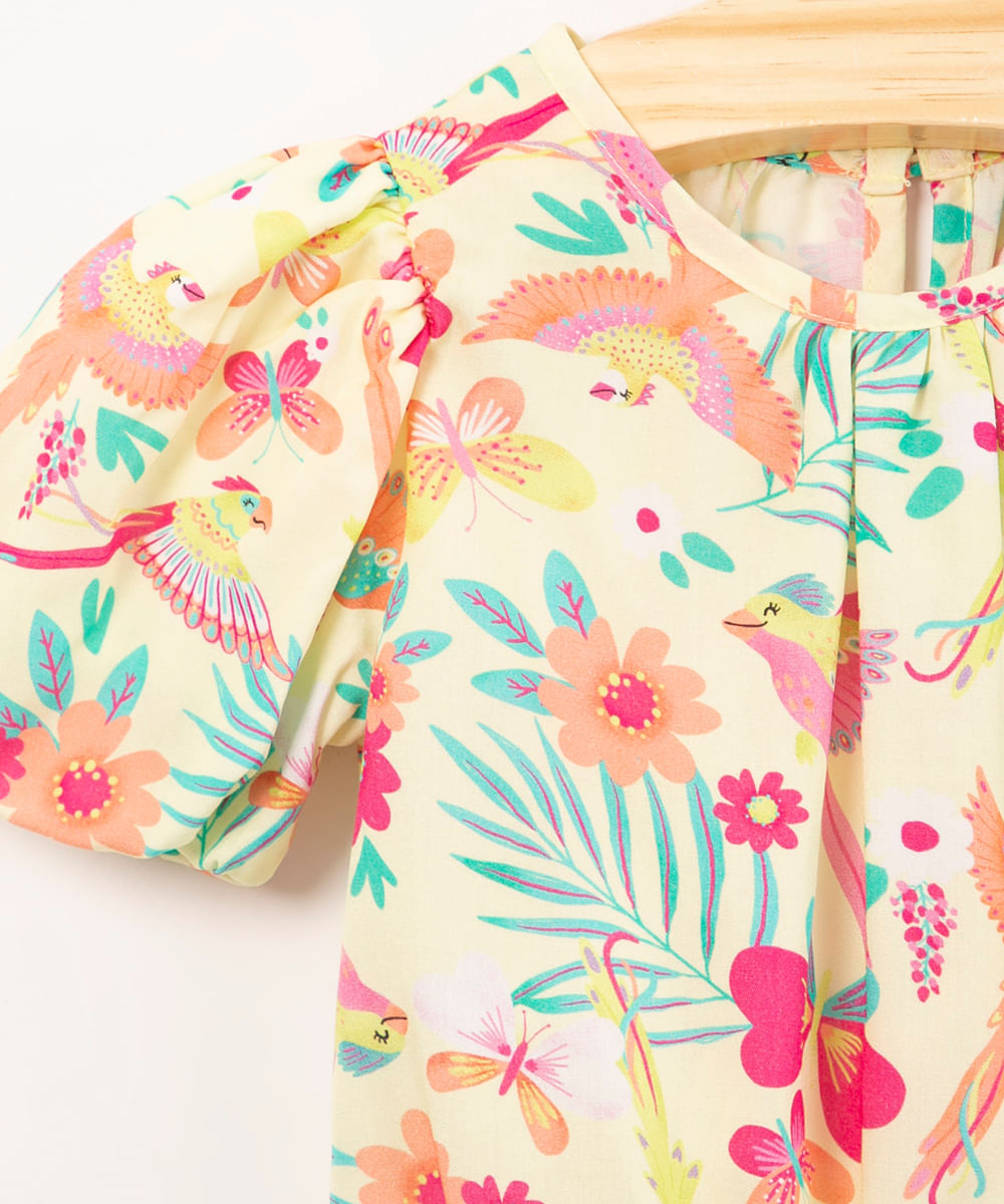 blusa infantil estampado pássaros coloridos amarelo