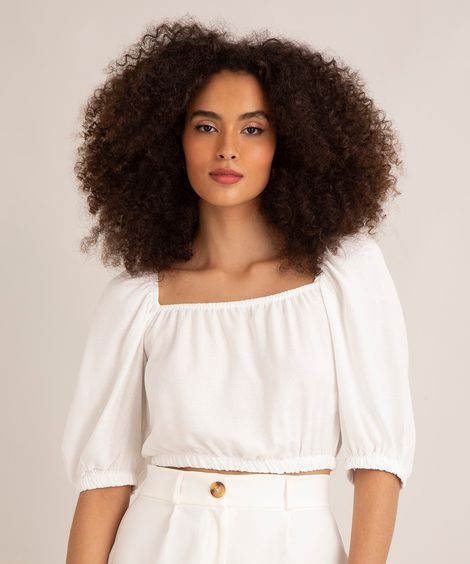 blusa cropped de viscose texturizada manga bufante off white