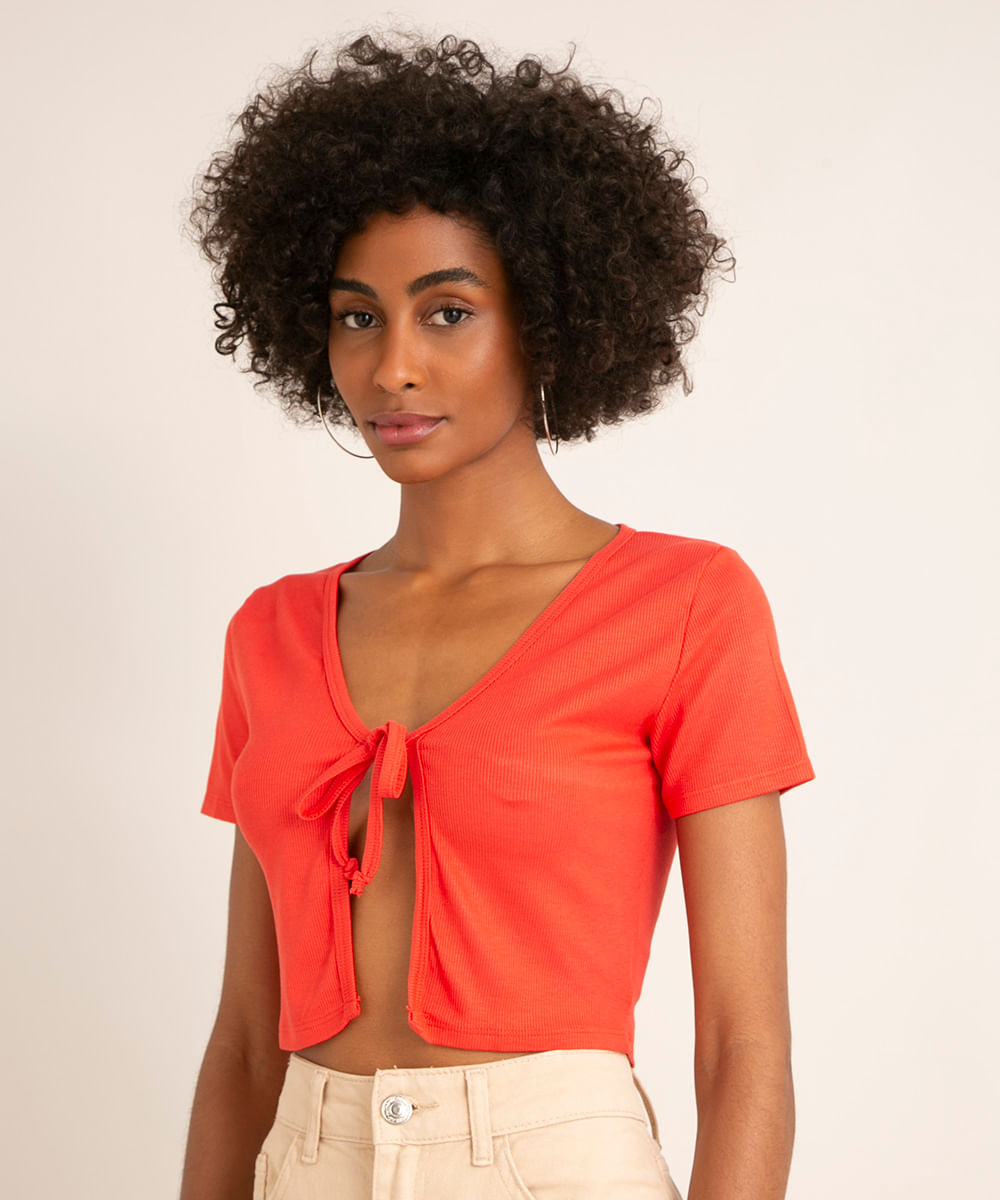 Bolero canelado com amarração, da C&A