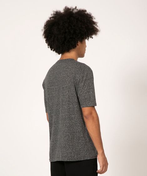 camiseta gola careca manga curta estampado  preta