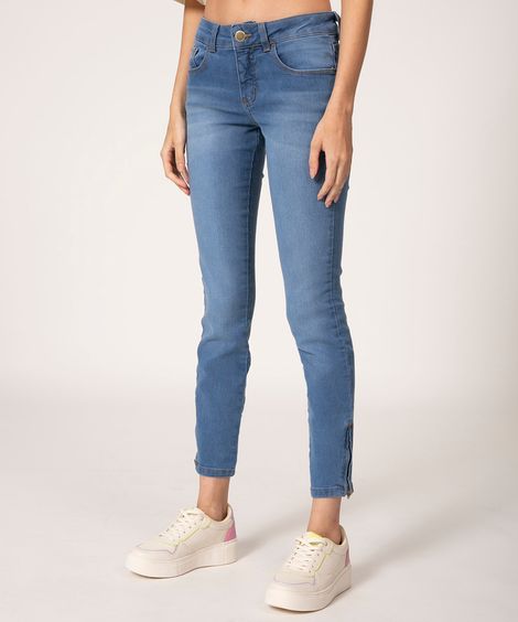 Calça Jeans Feminina Super Skinny com Zíper na Barra Azul Médio