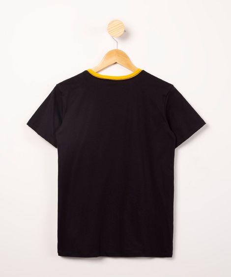 camiseta juvenil manga curta com recortes "urban" preta