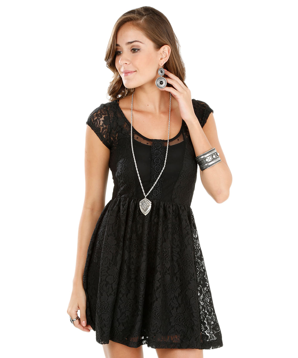 Vestido de Renda Preto