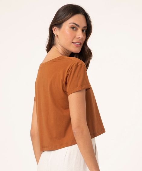 blusa básica cropped com bolso manga curta  marrom
