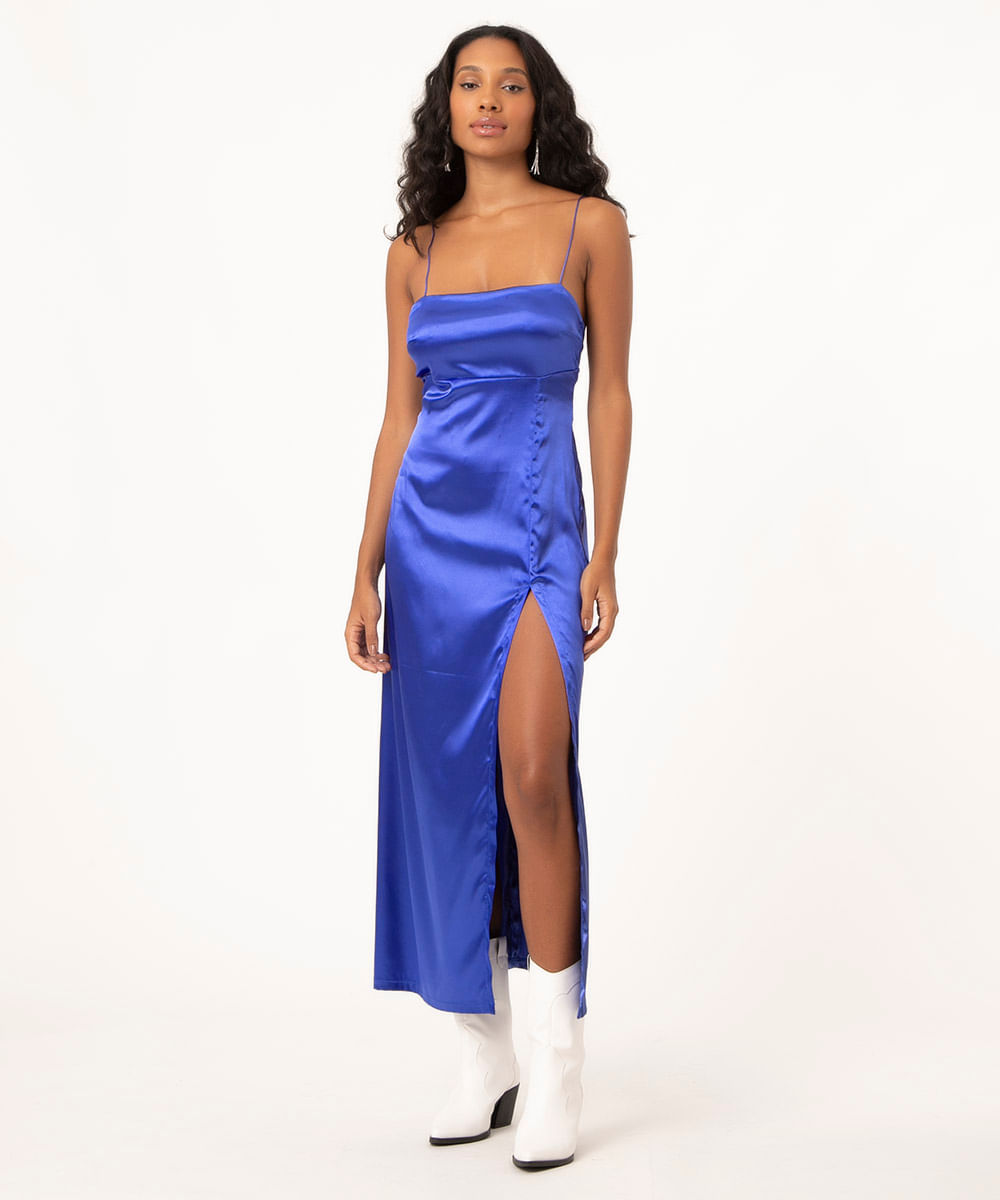 Vestido azul acetinado com fenda, da C&A