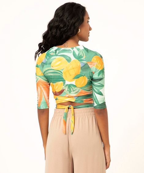 blusa cropped transpassada frutas  verde claro