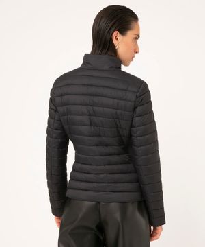 jaqueta puffer de nylon com recorte preto