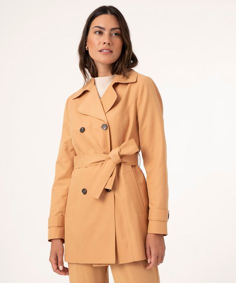 casaco trench coat com faixa e ombreiras caramelo