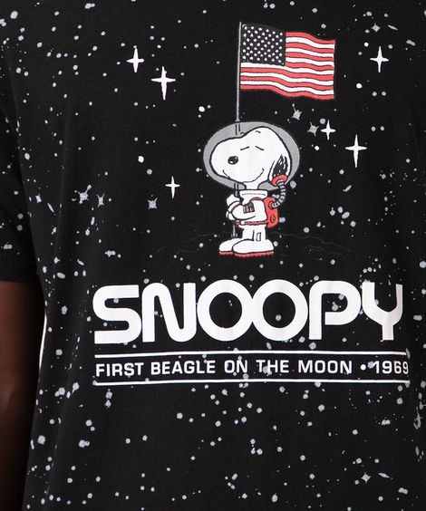 Camiseta Masculina Estampada Manga Curta Snoopy Gola Careca Preta
