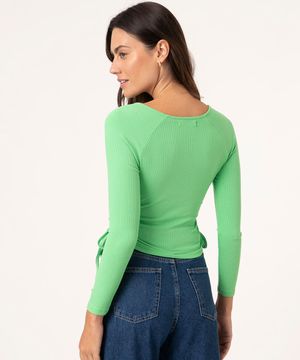 Blusa Cropped Transpassada Canelada com Franzido Manga Longa Decote V Verde Claro