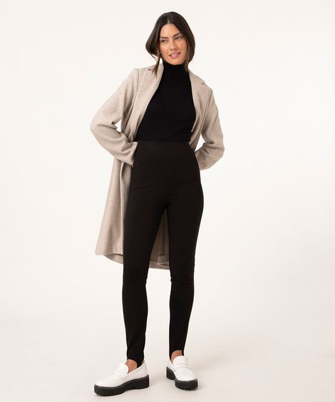calça legging com pezinho preta