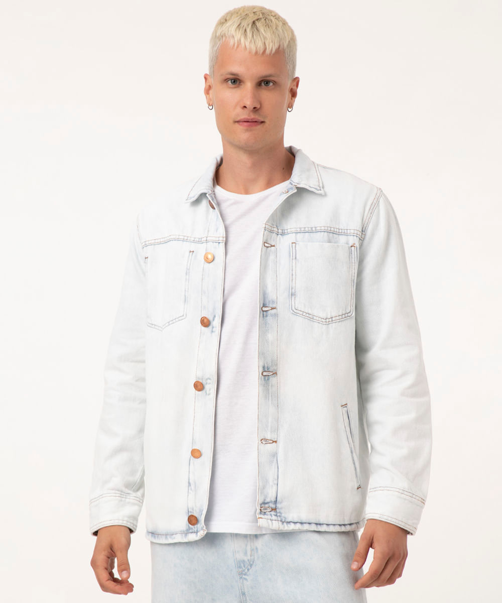 Camisa Overshirt Tradicional Jeans com Bolsos Manga Longa Azul Claro Menor preço em Camisa Overshirt Tradicional Jeans com Bolsos Manga Longa Azul Claro