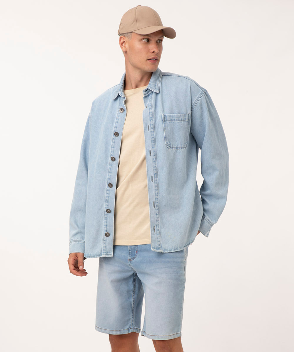 Bermuda Jeans Masculina Slim com Bolsos Azul Claro Menor preço em Bermuda Jeans Masculina Slim com Bolsos Azul Claro