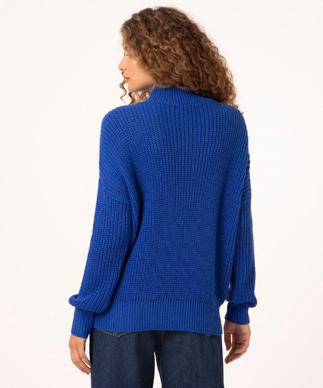 suéter retilíneo de tricô gola alta azul