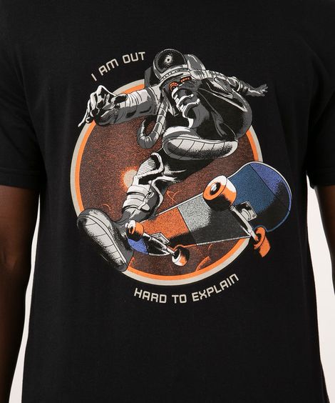 camiseta de algodão manga curta astronauta skatista preta