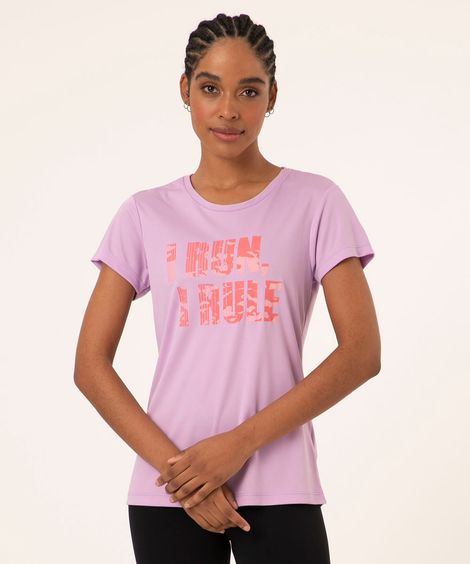 Blusa Feminina Esportiva "I Run I Rule" Camuflada Manga Curta Decote Redondo Lilás