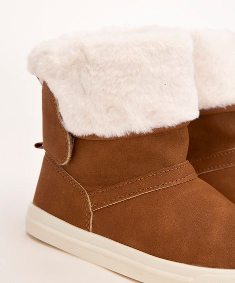 bota infantil cano médio com pelo caramelo