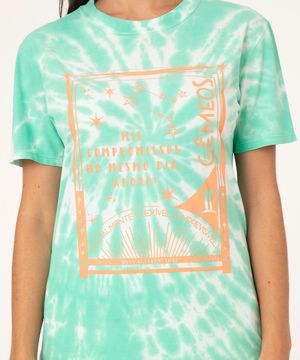 Blusa Feminina Signo Gêmeos Estampada Tie Dye Manga Curta Decote Redondo Verde