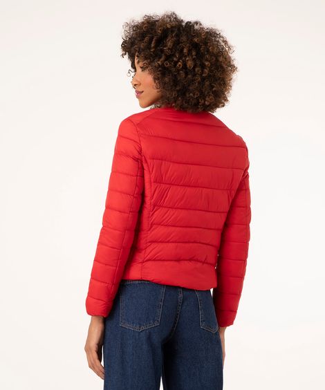 jaqueta puffer perfecto com saco para transporte vermelha