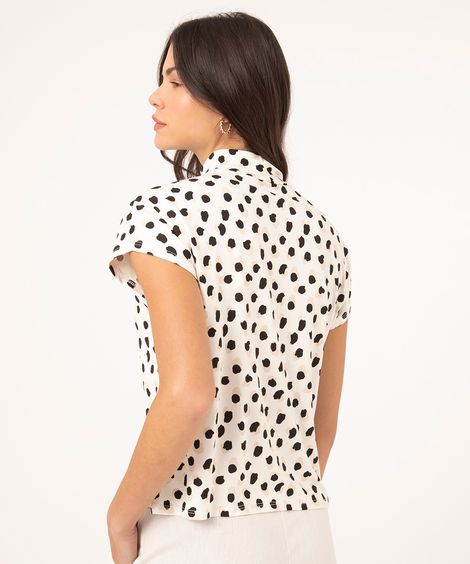 blusa poá gola alta manga japonesa off white
