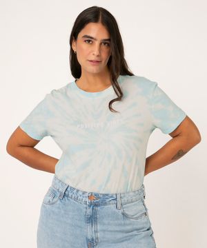 Blusa Feminina "Positive Vibes" Estampada Tie Dye Manga Curta Decote Redondo Azul Claro