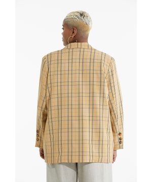 blazer alfaiataria xadrez plus size mindset + dod caramelo