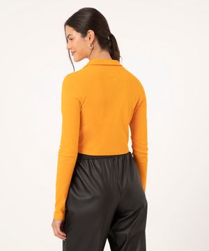 blusa cropped manga longa com franzido gola polo laranja