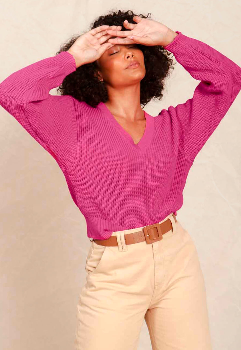 Blusa Tricot Decote V Rosa La Mandinne Menor preço em Blusa Tricot Decote V Rosa La Mandinne