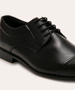 sapato social bico quadrado com cadarço preto