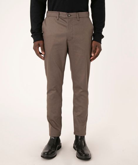 calça chino carrot de alfaiataria masculina cinza