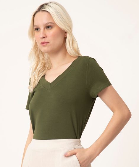 camiseta feminina de viscose decote v verde