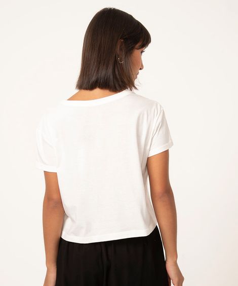 Blusa Feminina Básica Cropped com Bolso Manga Curta Decote Redondo Off White