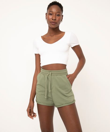 short básico com bolsos  verde musgo