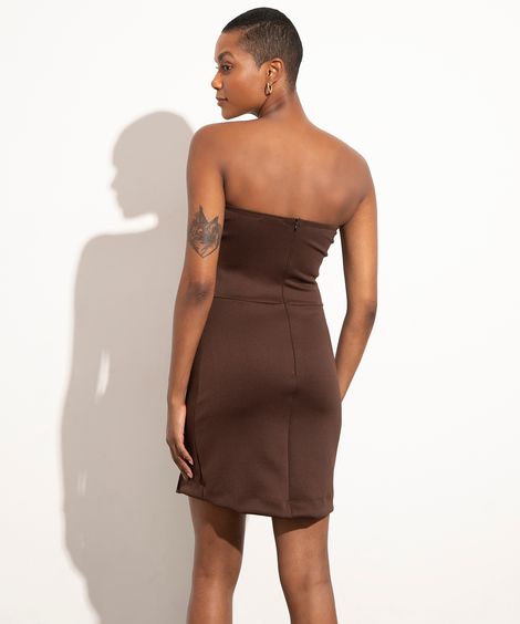vestido curto sem alça com fenda mindset marrom