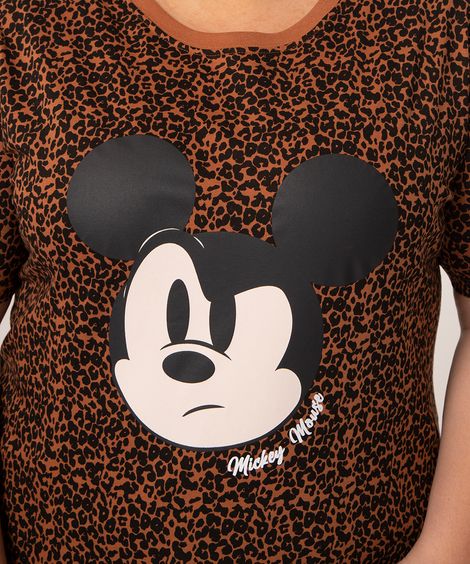 camiseta de algodão plus size mickey mouse animal print marrom