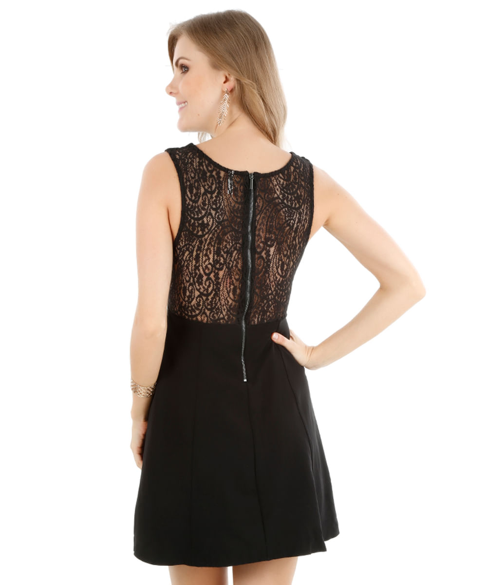 Vestido com Renda Preto