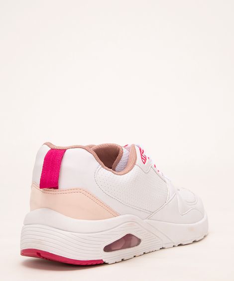 tênis cano baixo com cadarço rosa