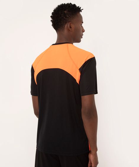 camiseta esportiva manga curta com recorte preta