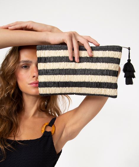 bolsa clutch de palha com tassel preto